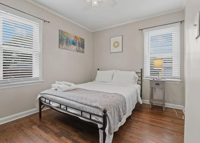 Housepitality- The -2 Br Holiday home Columbus