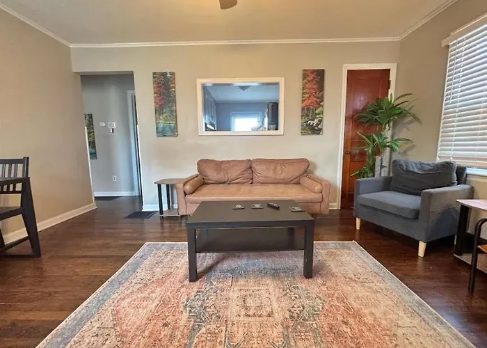Housepitality- The -2 Br Holiday home Columbus